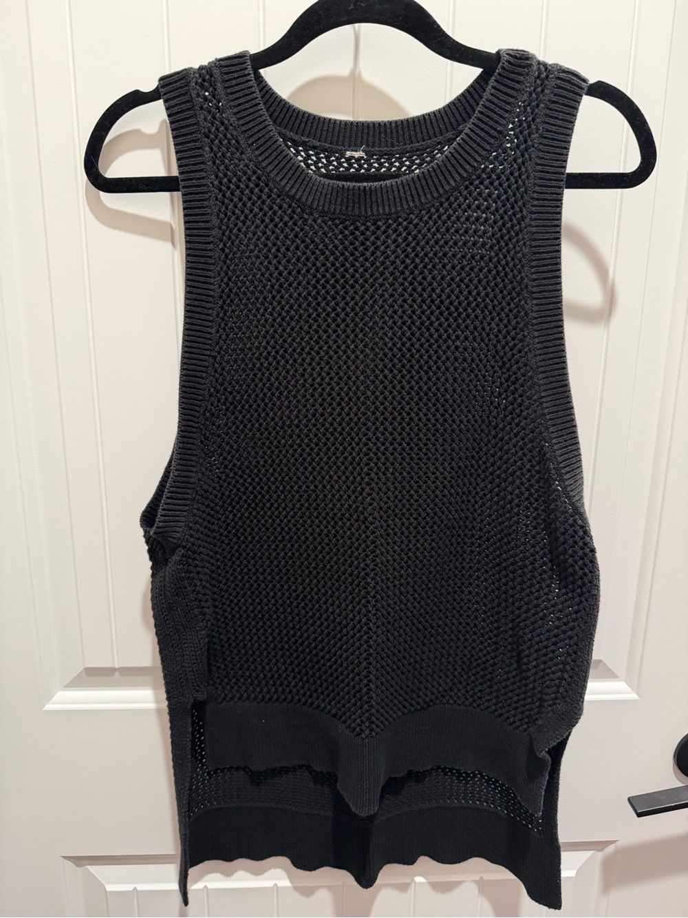 Lululemon Open Knit Sleeveless Sweater Tank Top Black Women’s